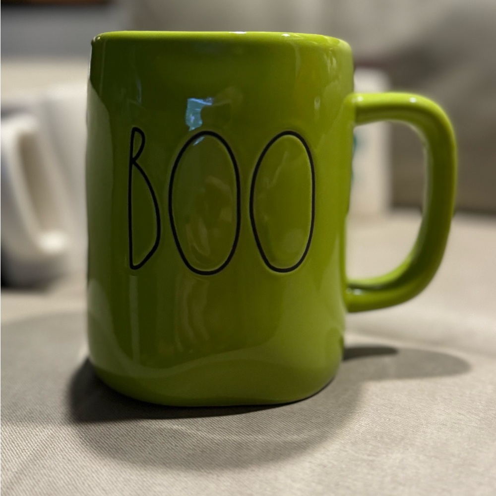Rae Dunn Halloween BOO mug; NWOT